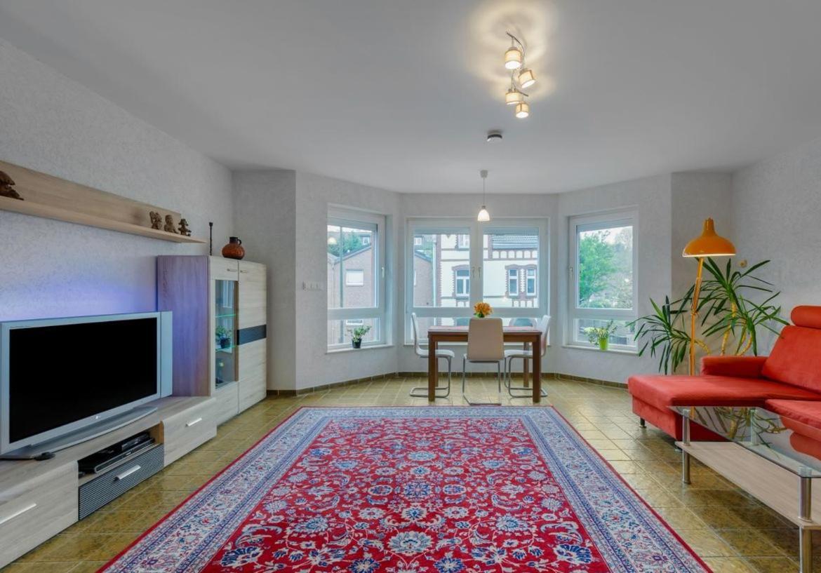 Modernes Apartment In Schoener Lage Дюселдорф Екстериор снимка