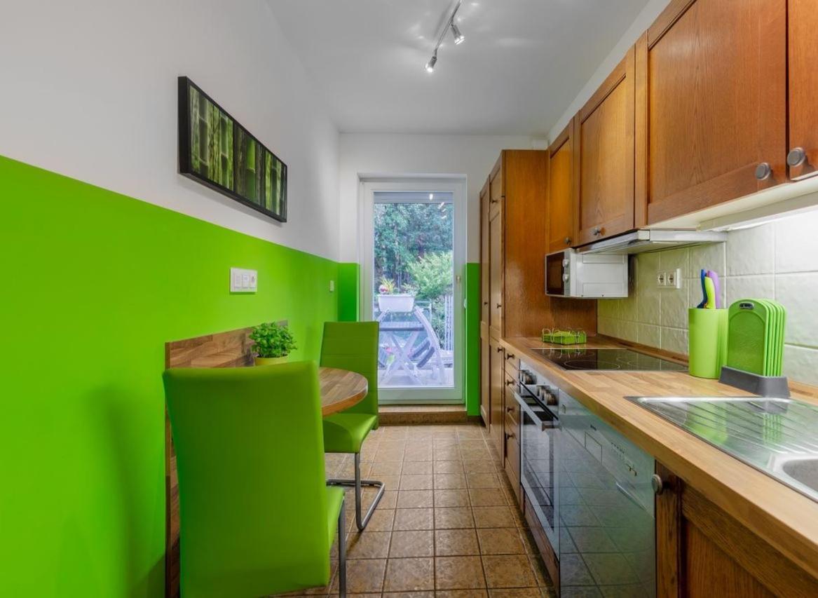 Modernes Apartment In Schoener Lage Дюселдорф Екстериор снимка