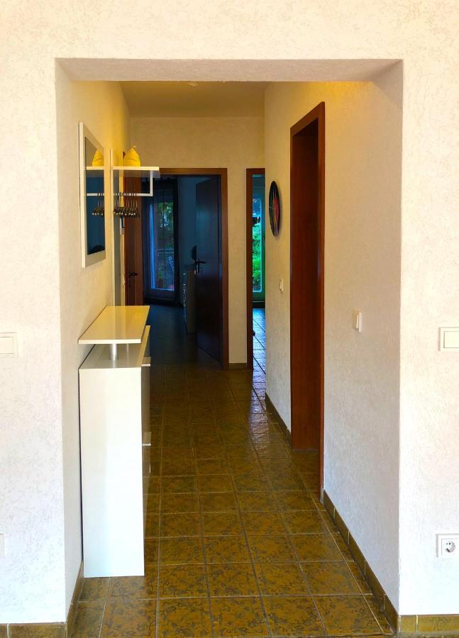 Modernes Apartment In Schoener Lage Дюселдорф Екстериор снимка