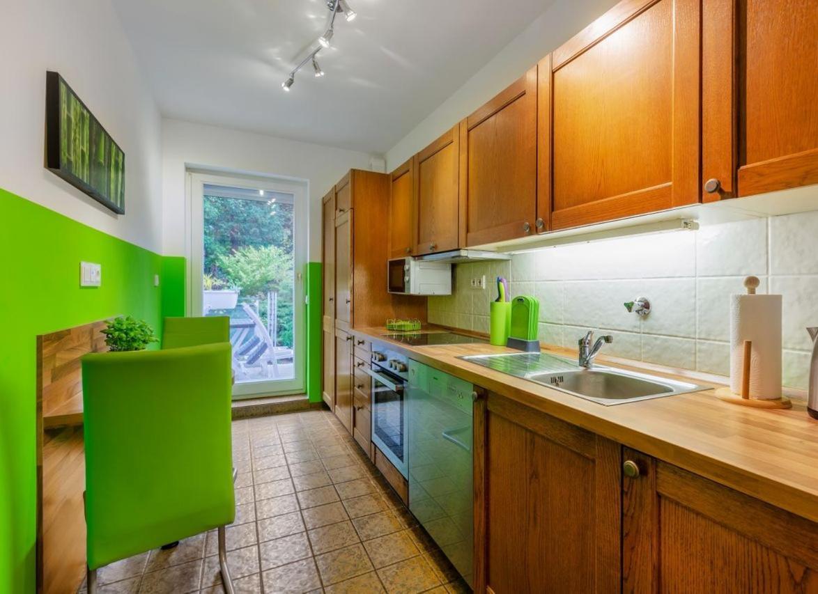Modernes Apartment In Schoener Lage Дюселдорф Екстериор снимка